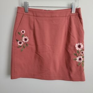 CONTEMPORAINE Skirt with floral details SIZE 8